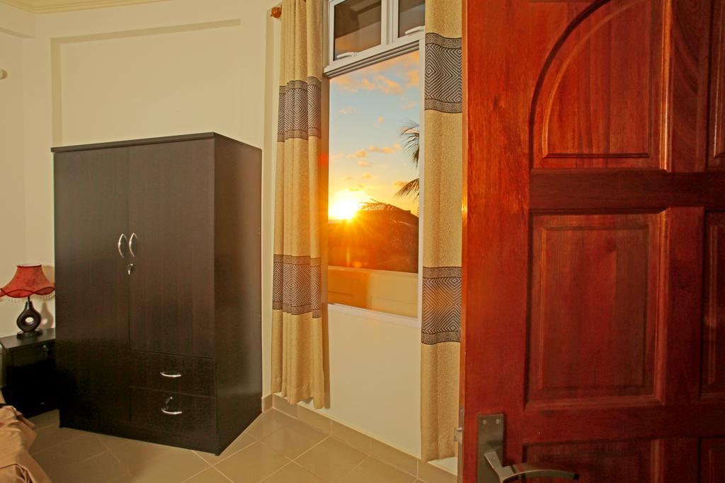 Hanifaru Transit Inn Dharavandhoo Ruang foto
