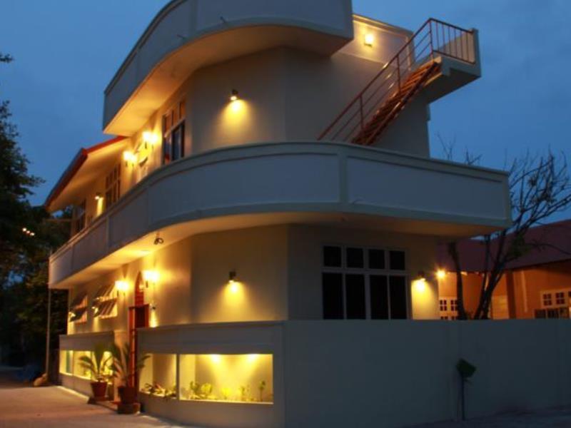 Hanifaru Transit Inn Dharavandhoo Bagian luar foto